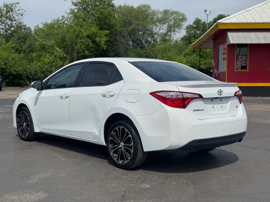 2016 Toyota Corolla Image 6