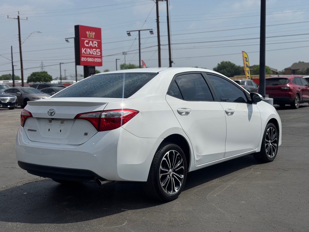 2016 Toyota Corolla Image 8