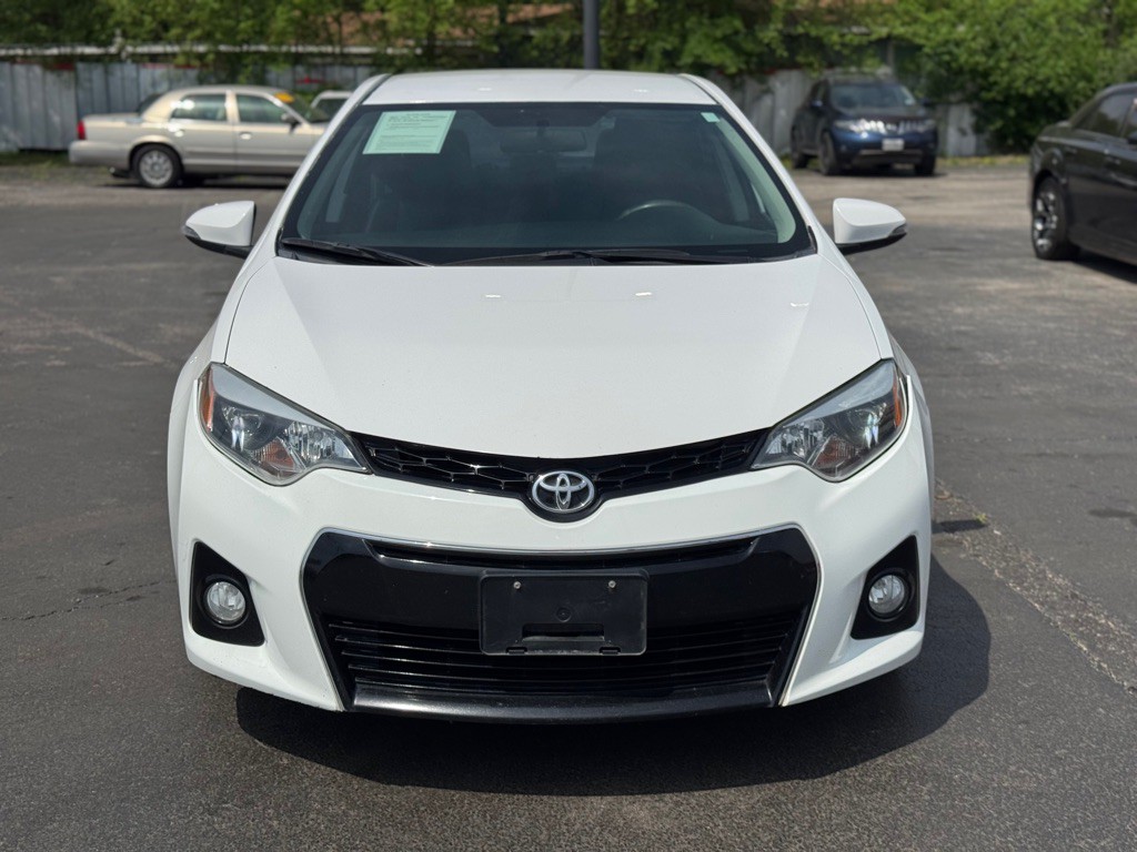 2016 Toyota Corolla Image 12