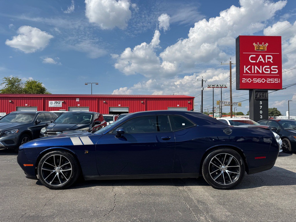 2016 Dodge Challenger Image 5