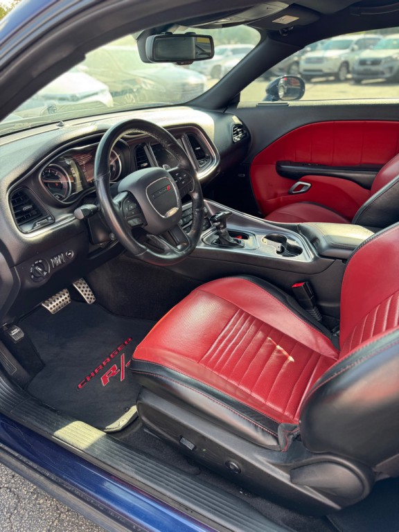 2016 Dodge Challenger Image 17