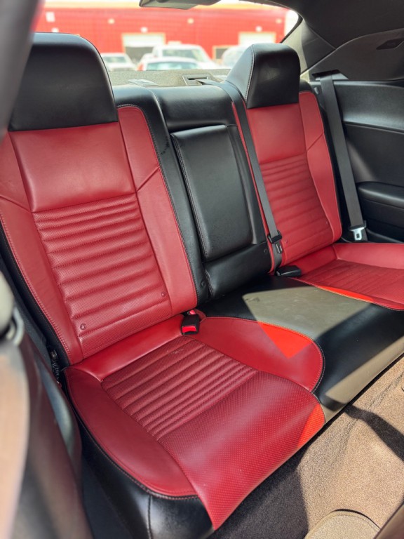 2016 Dodge Challenger Image 23