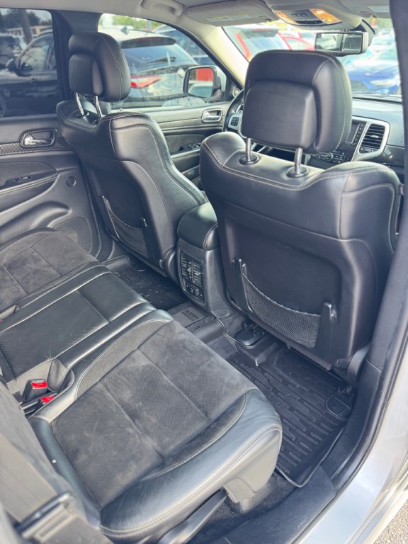 2012 Jeep Grand Cherokee Image 25