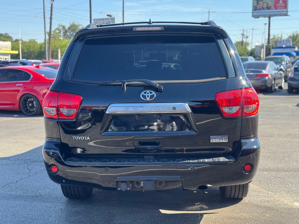 2010 Toyota Sequoia Image 7