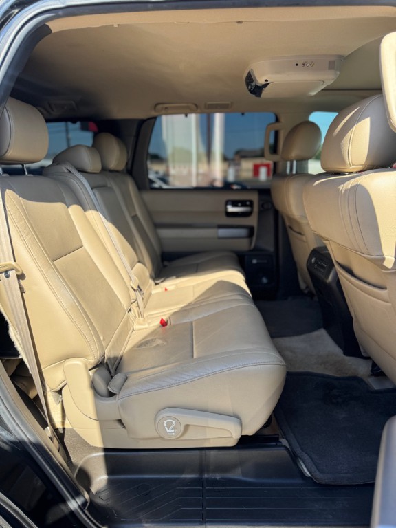2010 Toyota Sequoia Image 17