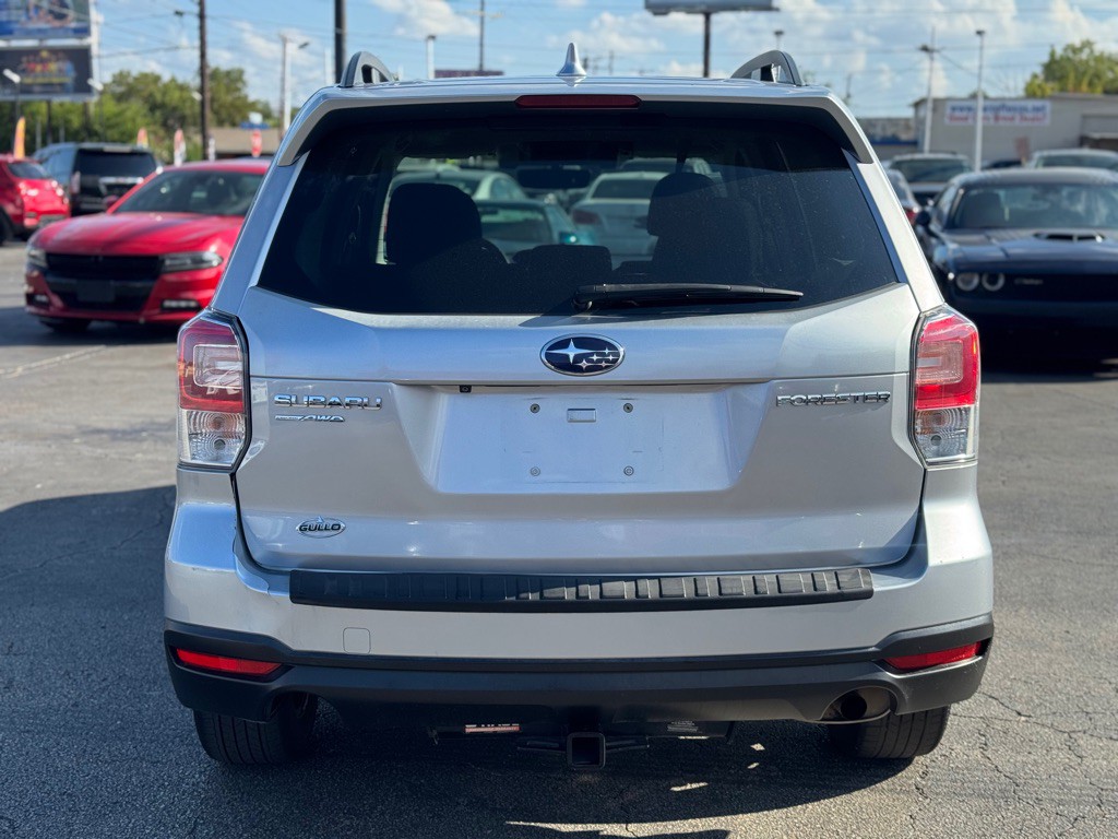 2018 Subaru Forester Image 7