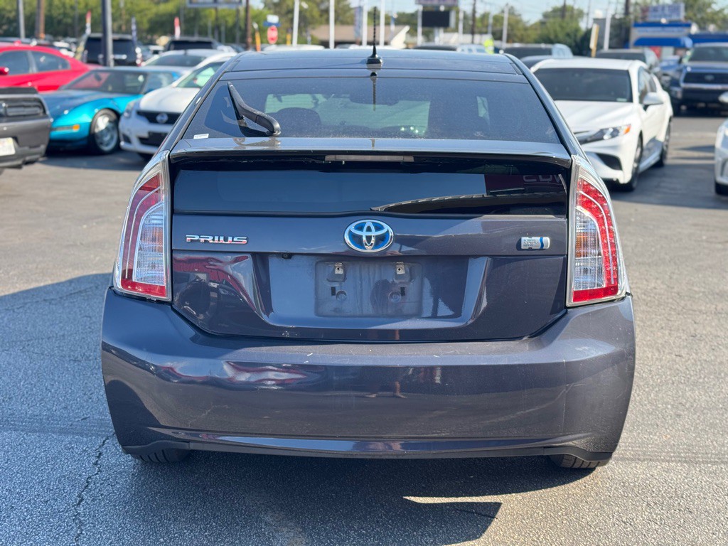2014 Toyota Prius Image 7
