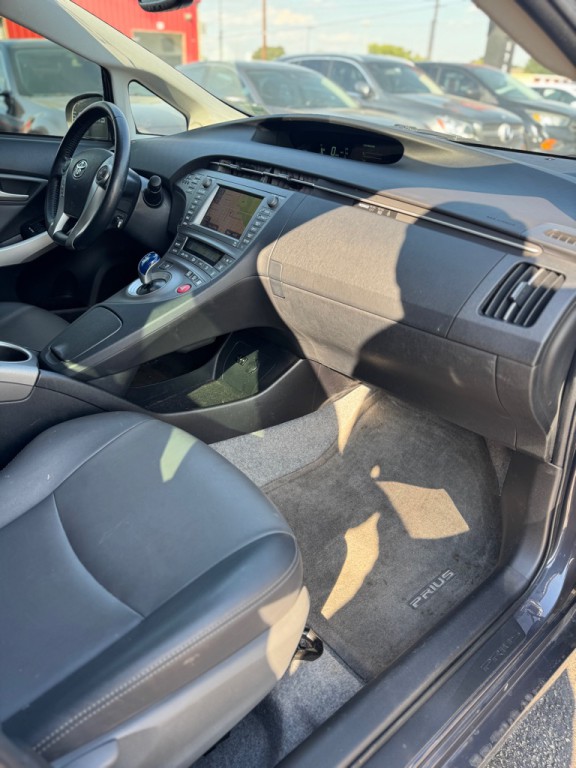 2014 Toyota Prius Image 14