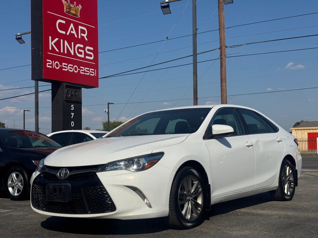 2015 Toyota Camry Image 3