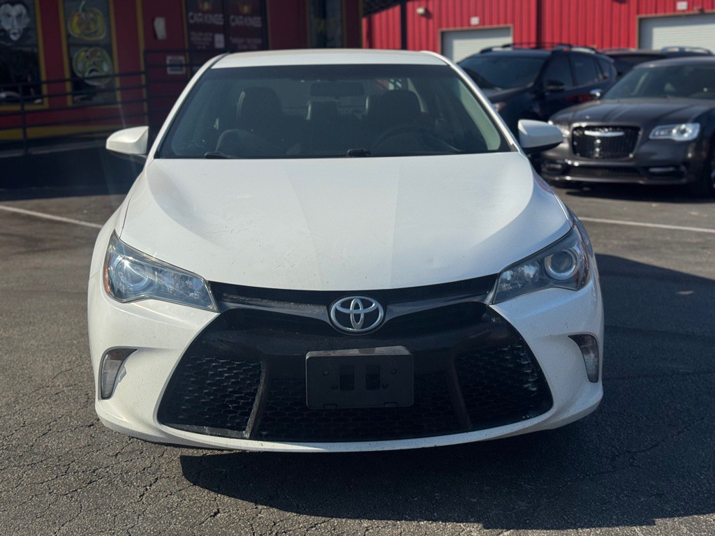 2015 Toyota Camry Image 11