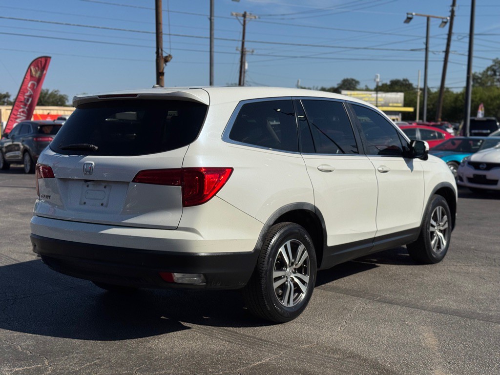 2017 Honda Pilot Image 8