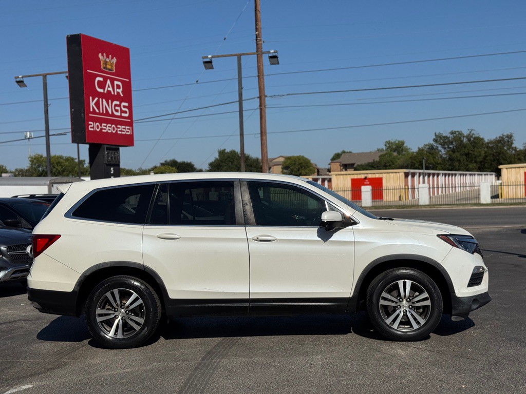 2017 Honda Pilot Image 9