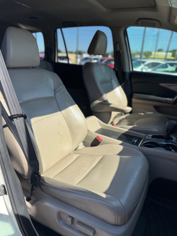 2017 Honda Pilot Image 16