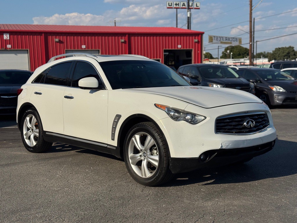 2010 INFINITI FX35 Image 10