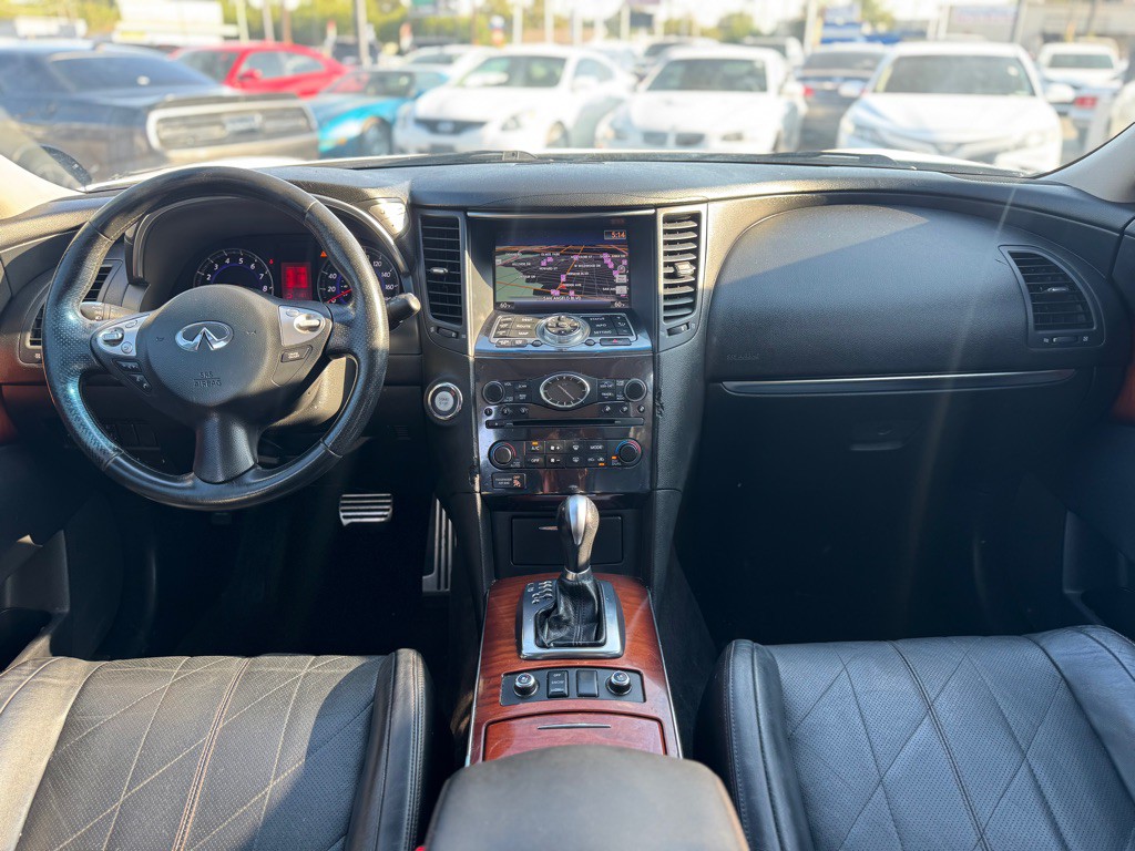2010 INFINITI FX35 Image 18