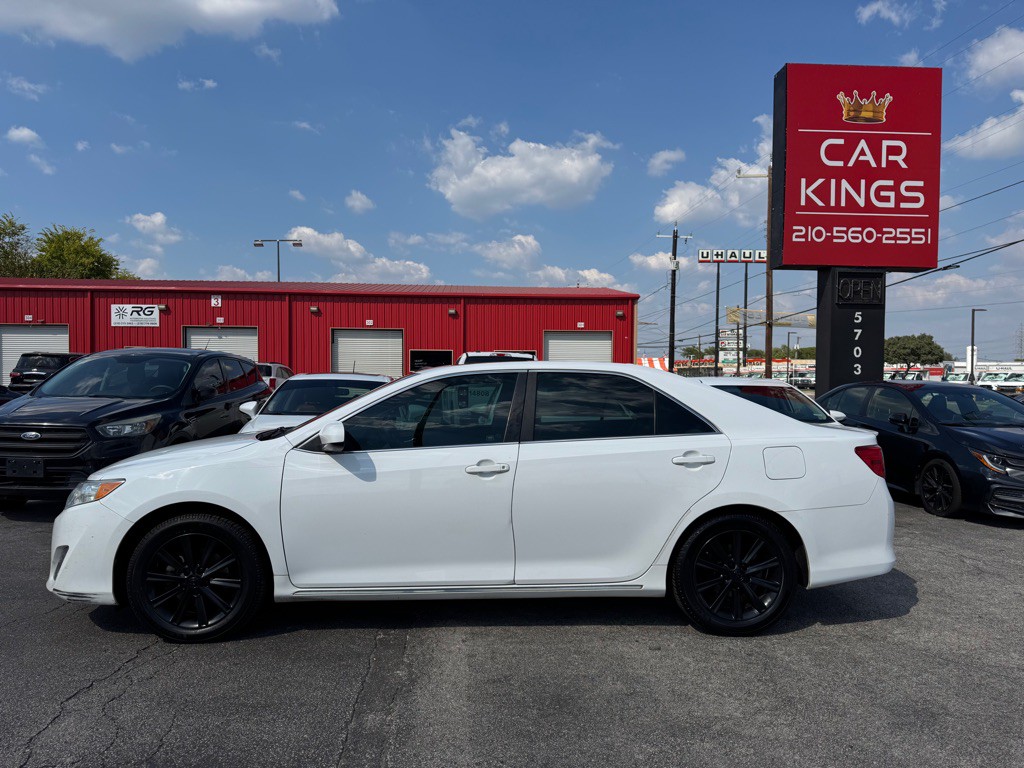 2013 Toyota Camry Image 5