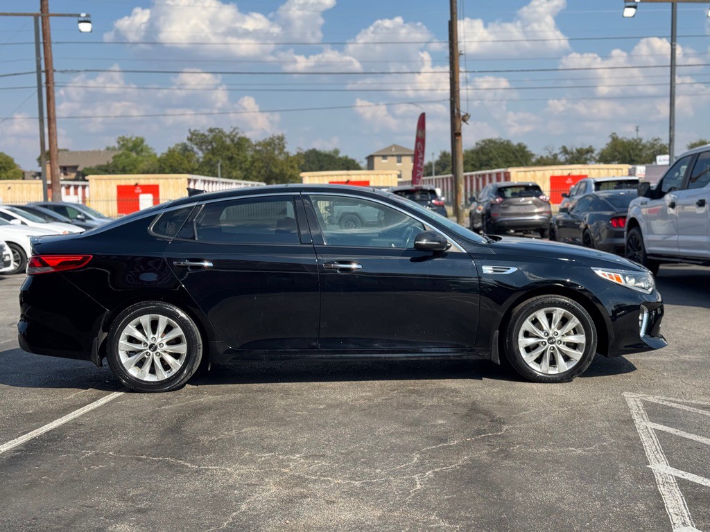 2018 Kia Optima Image 8