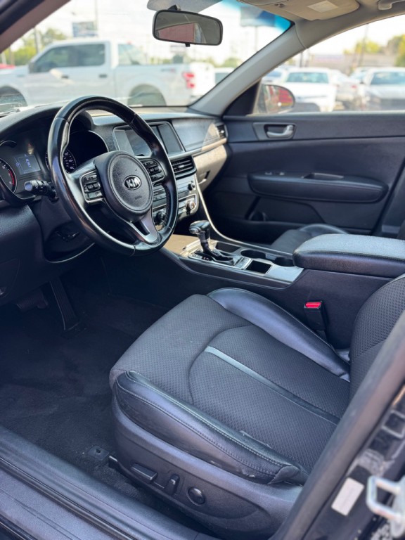 2018 Kia Optima Image 11