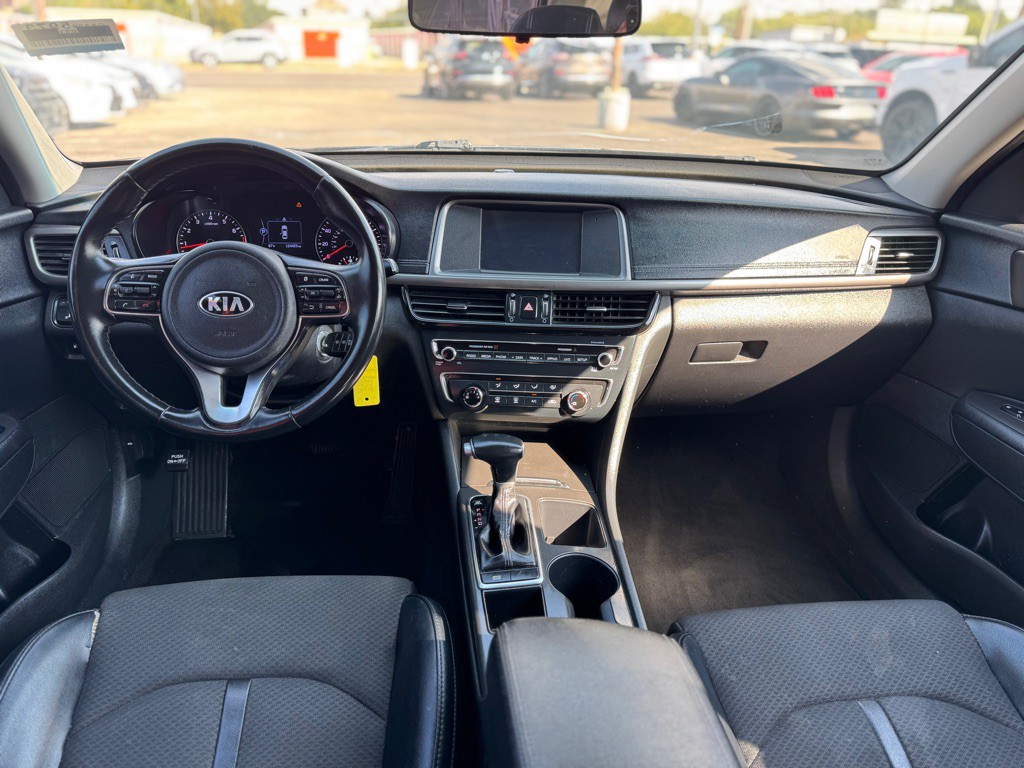 2018 Kia Optima Image 17