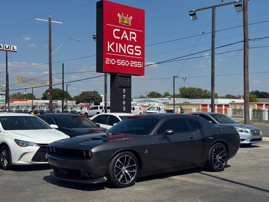 2016 Dodge Challenger Image 1