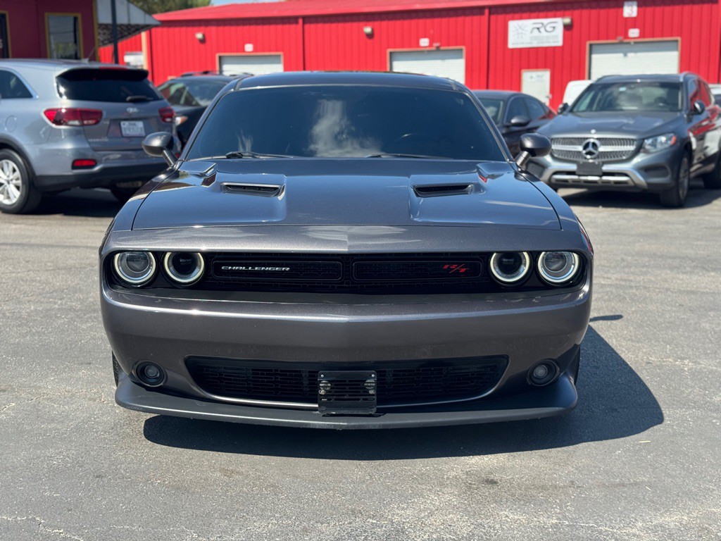 2016 Dodge Challenger Image 13