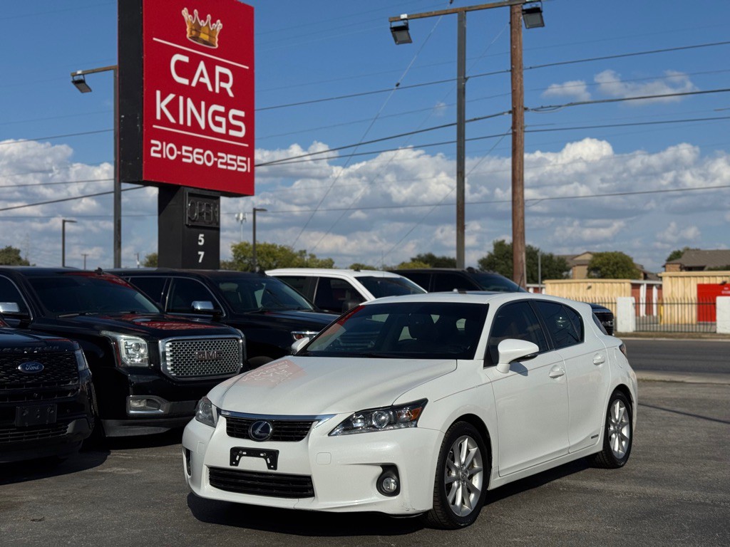 2013 Lexus CT Image 2