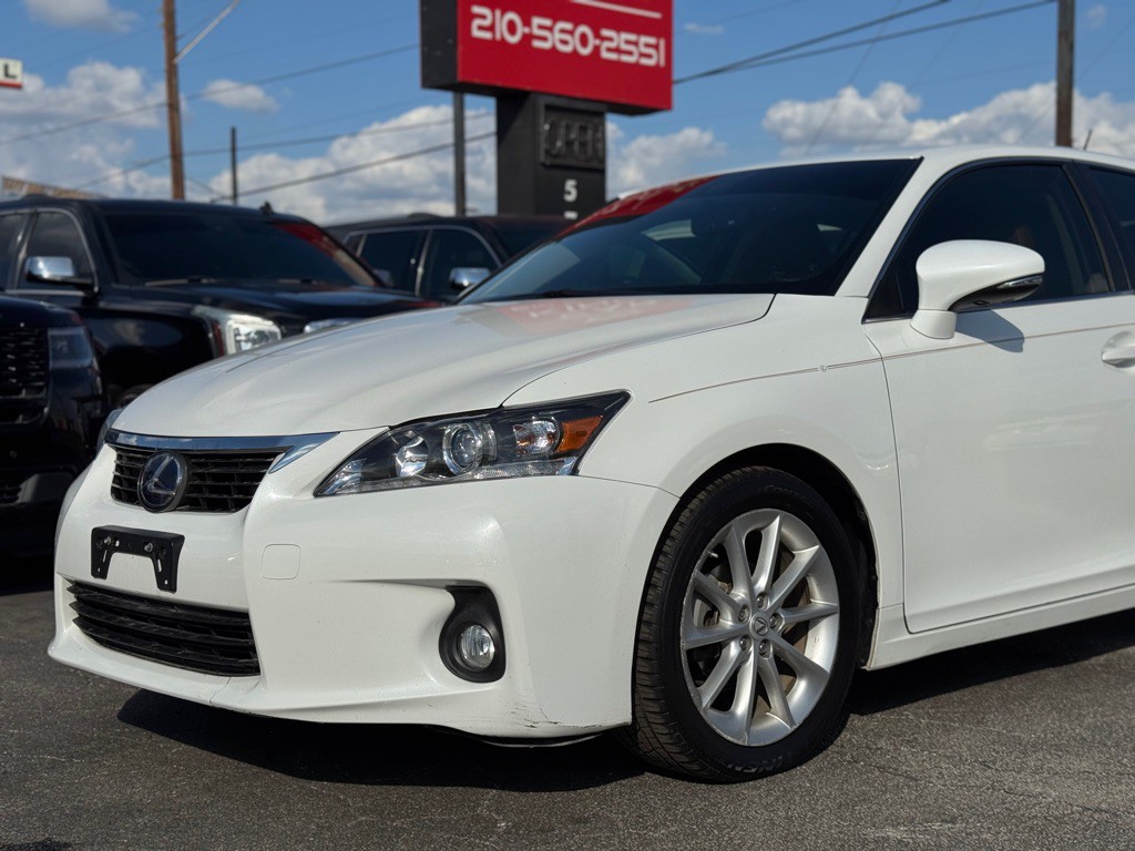 2013 Lexus CT Image 4