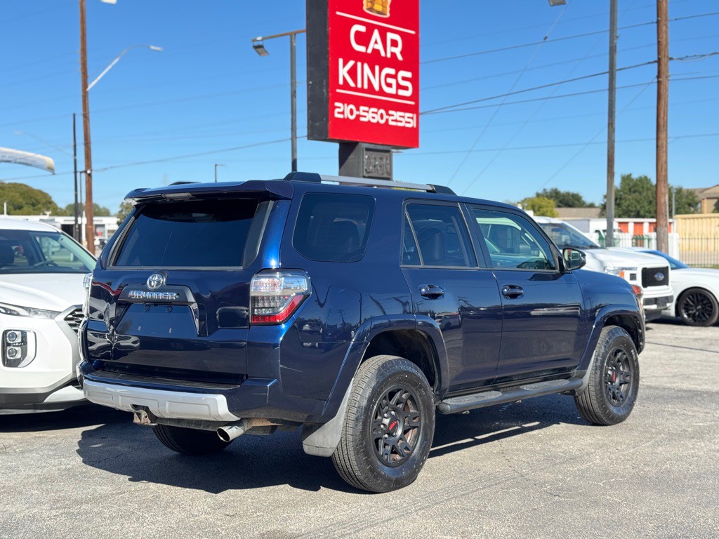 2016 Toyota 4Runner Image 8