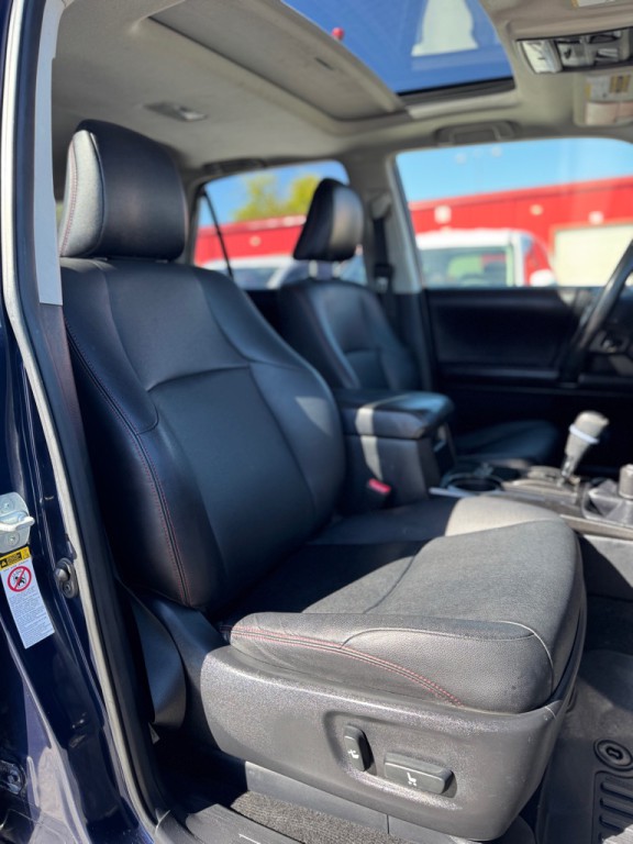 2016 Toyota 4Runner Image 17