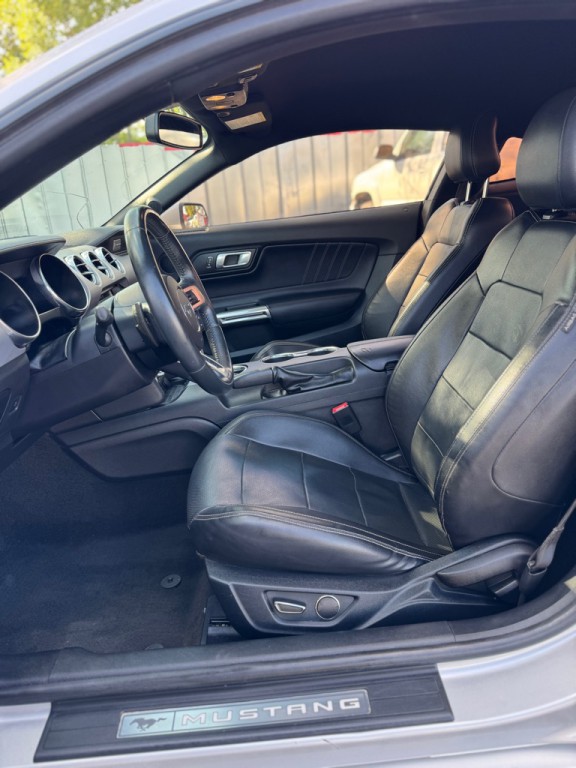 2018 Ford Mustang Image 14