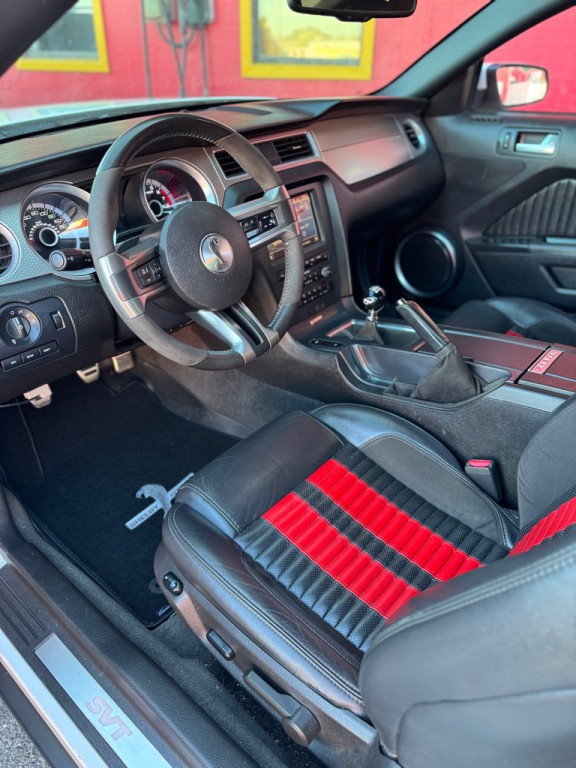 2011 Ford Mustang Image 15