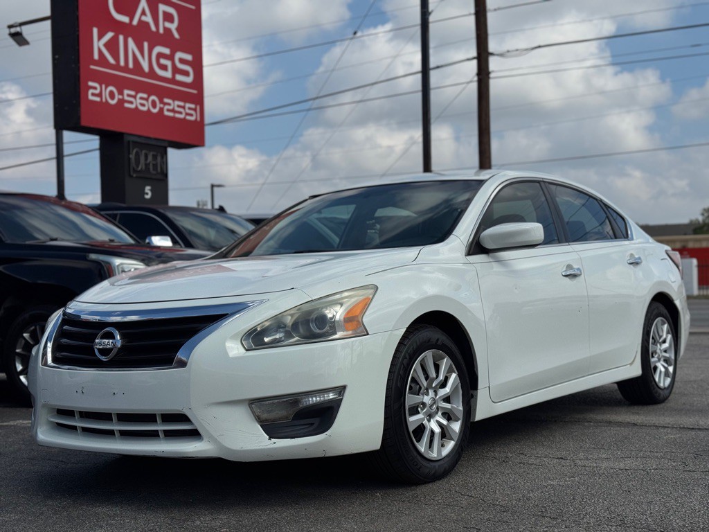 2015 Nissan Altima Image 3
