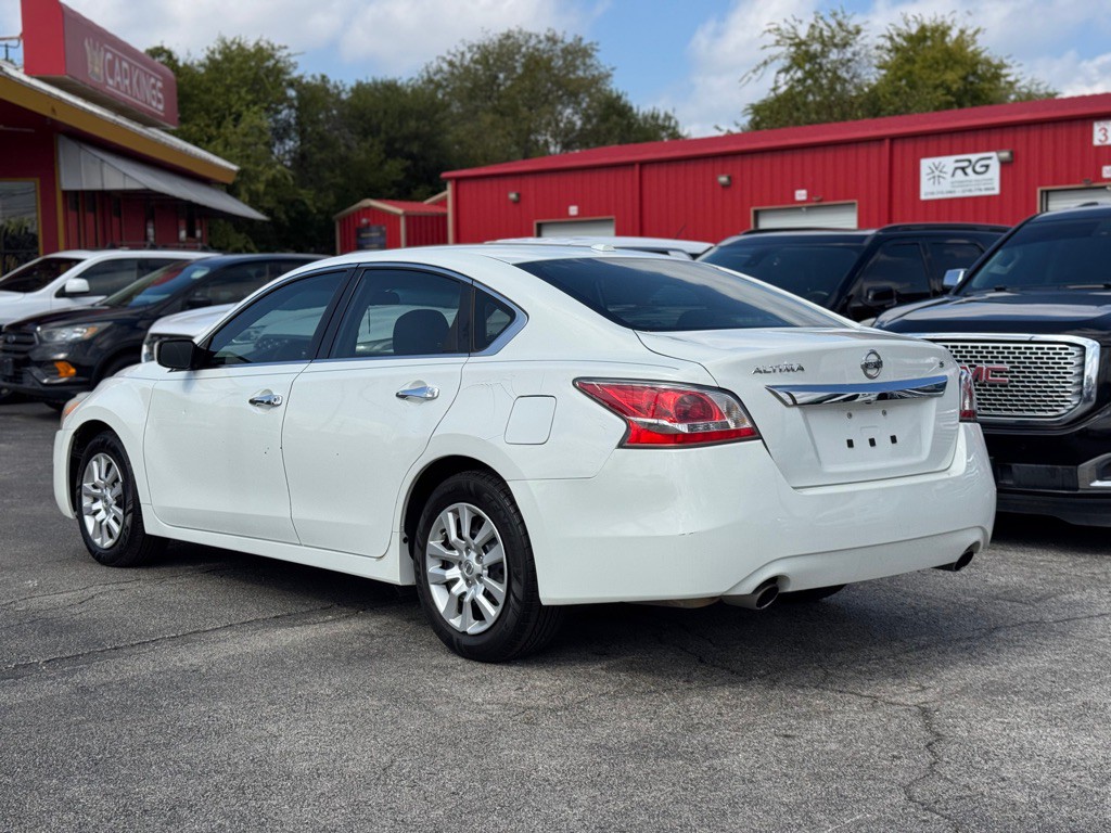 2015 Nissan Altima Image 6