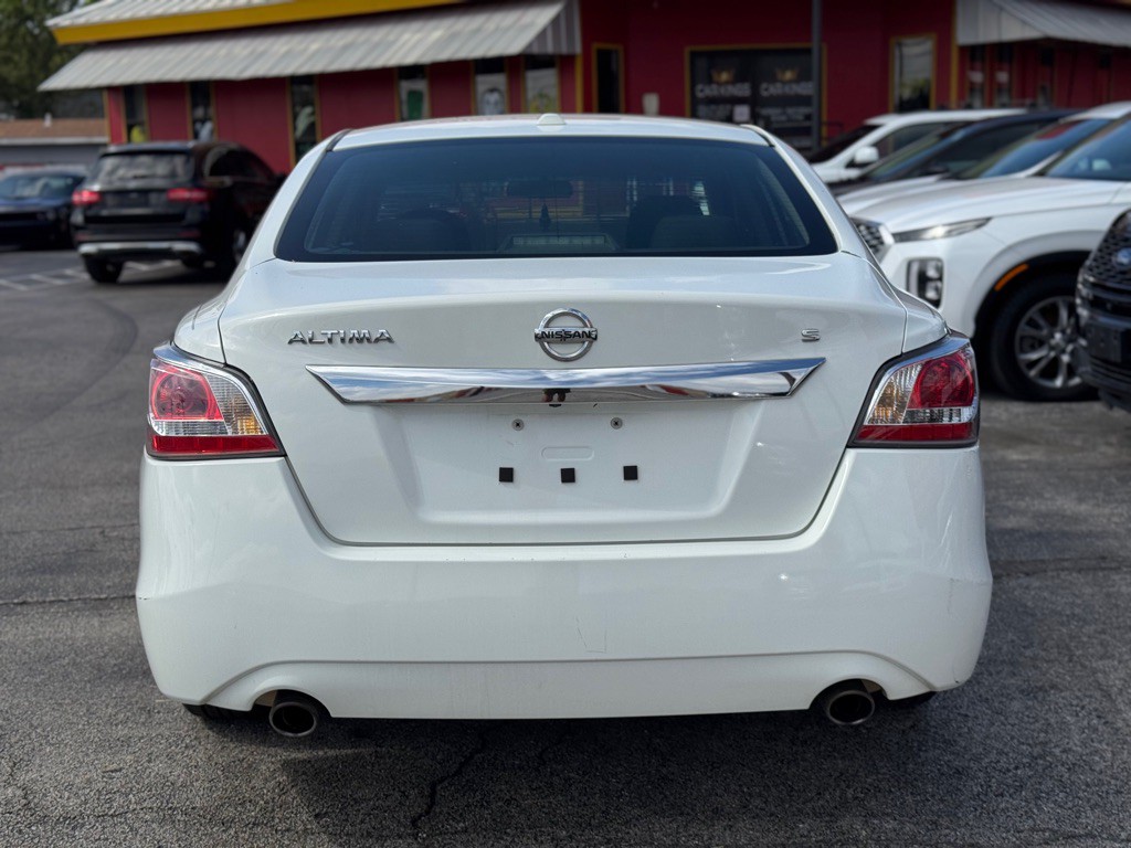 2015 Nissan Altima Image 7