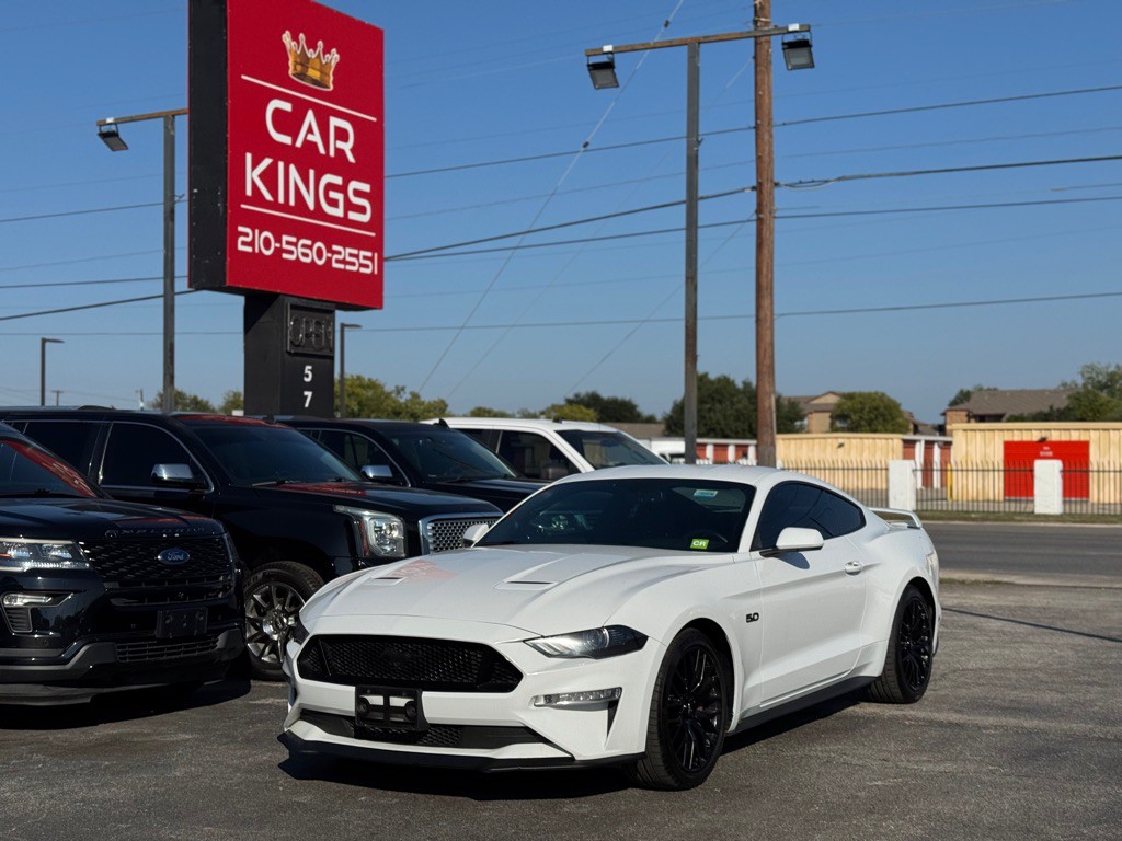 2018 Ford Mustang Image 2