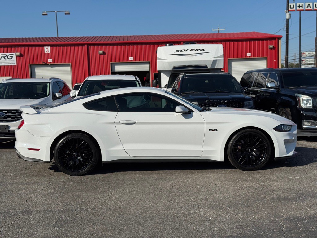 2018 Ford Mustang Image 9