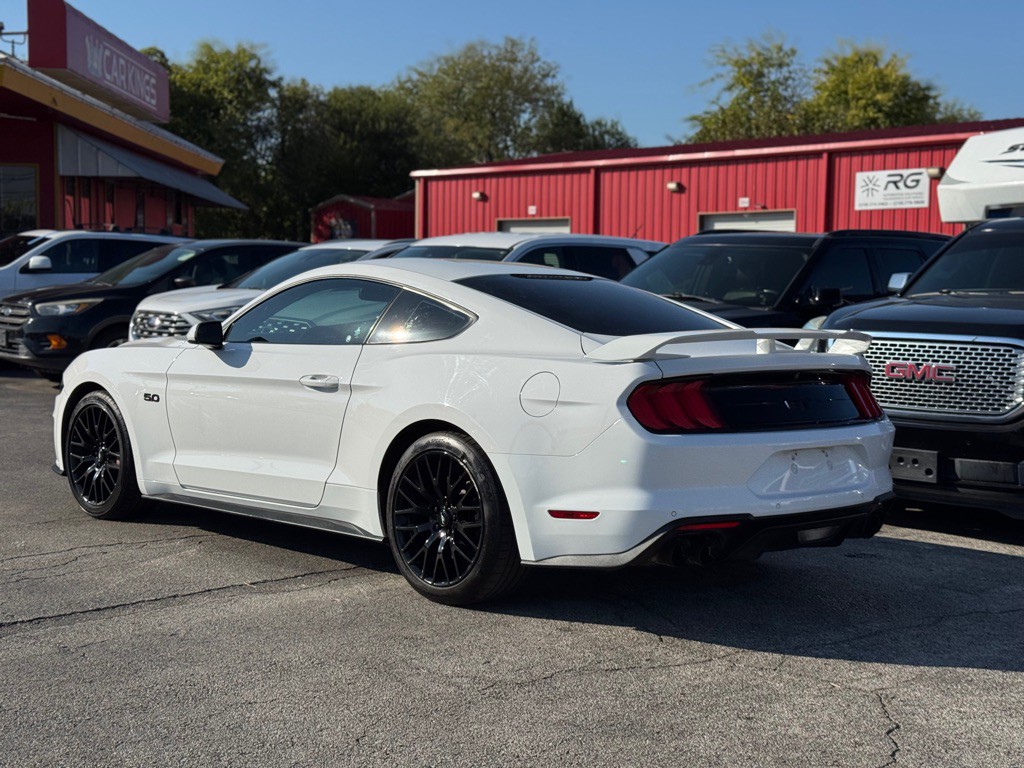 2018 Ford Mustang Image 24