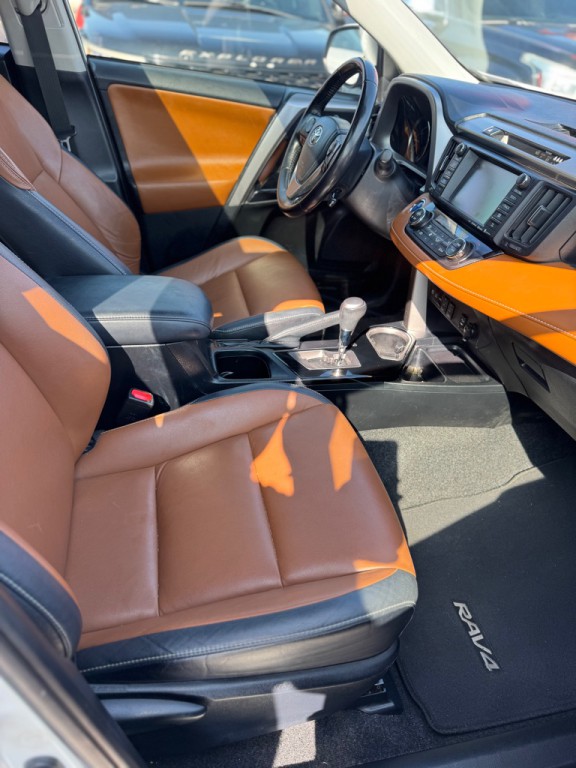 2018 Toyota Rav4 Image 16