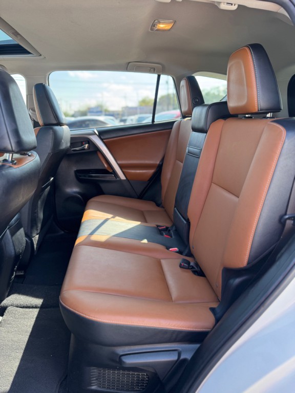 2018 Toyota Rav4 Image 17