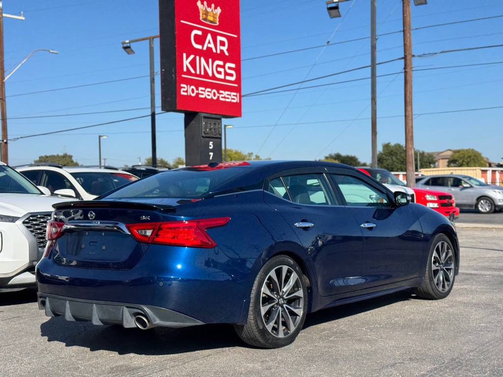 2016 Nissan Maxima Image 8