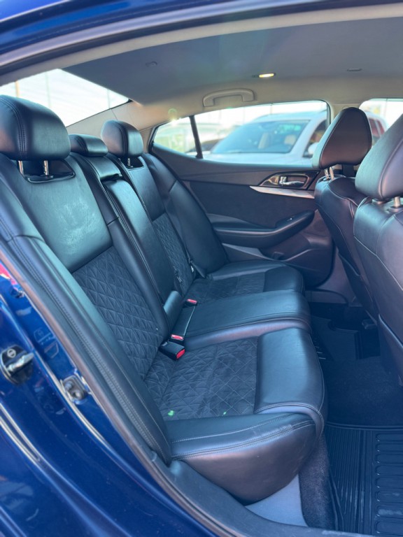 2016 Nissan Maxima Image 18
