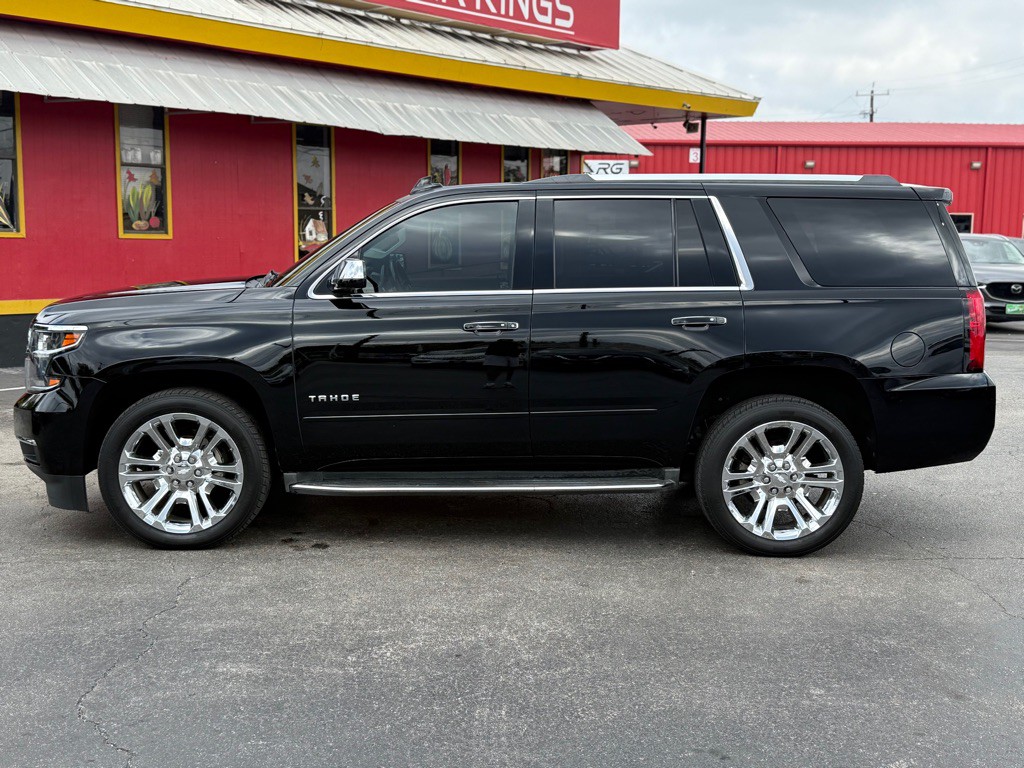 2017 Chevrolet Tahoe Image 2