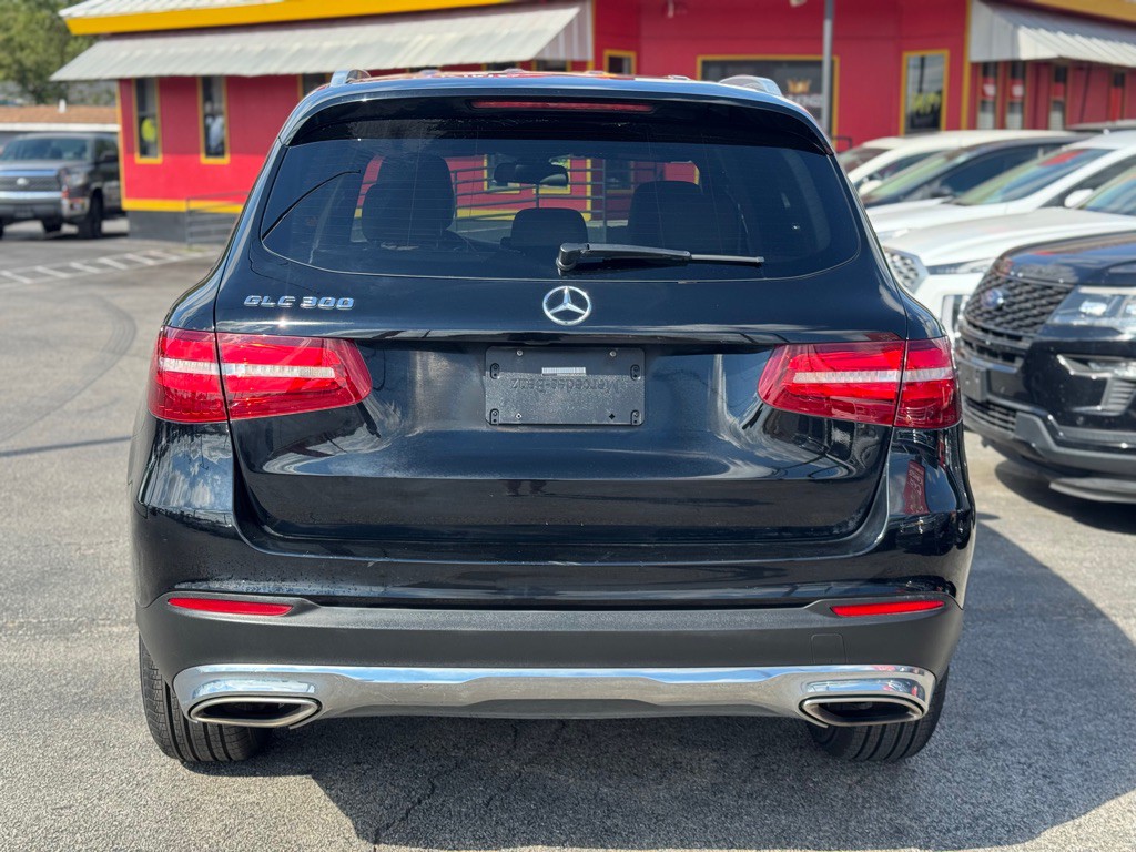 2018 Mercedes-Benz GLC-Class Image 7