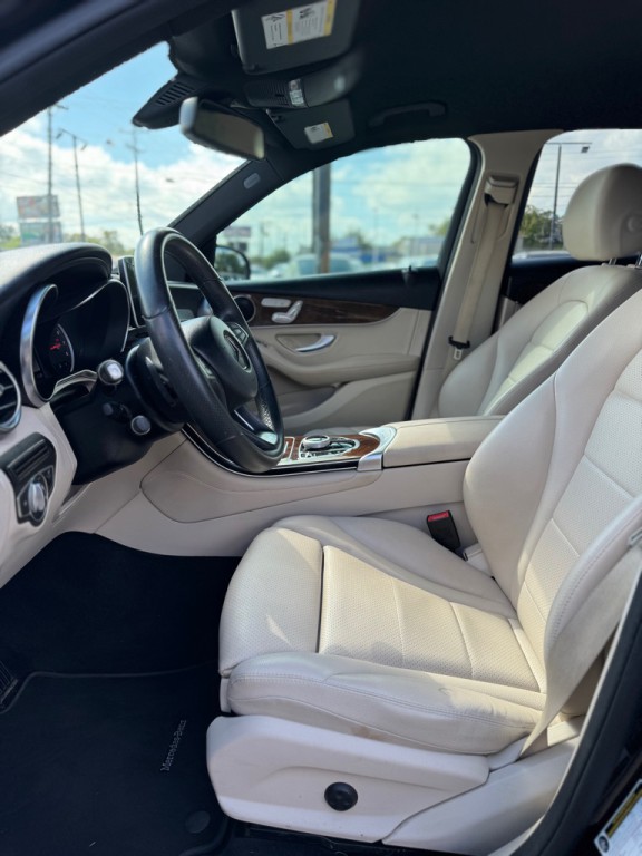 2018 Mercedes-Benz GLC-Class Image 14