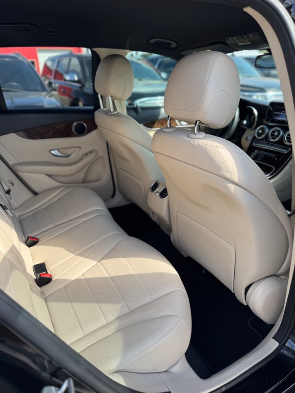 2018 Mercedes-Benz GLC-Class Image 20