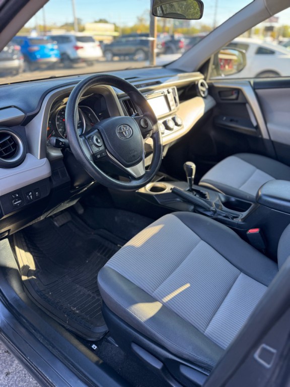 2015 Toyota Rav4 Image 12