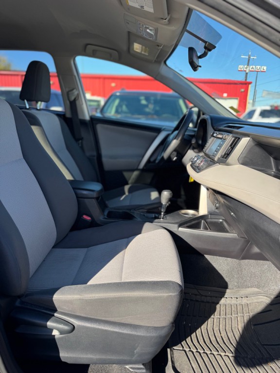 2015 Toyota Rav4 Image 15