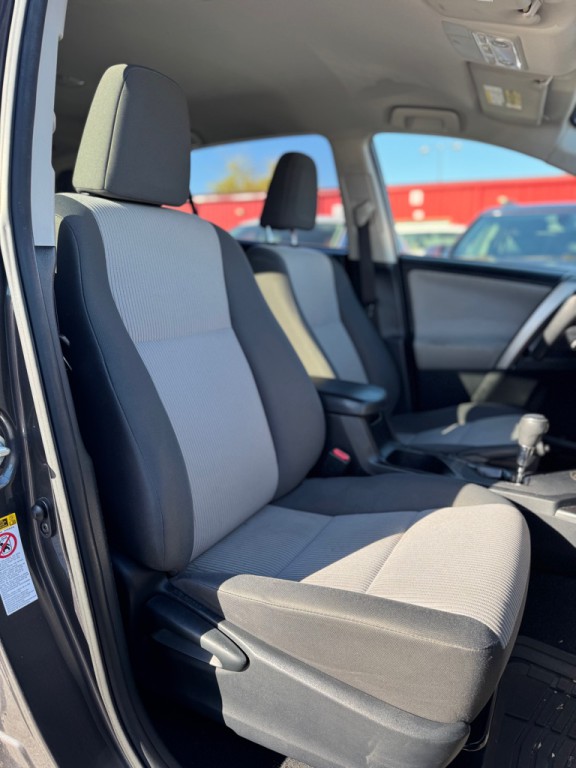 2015 Toyota Rav4 Image 16