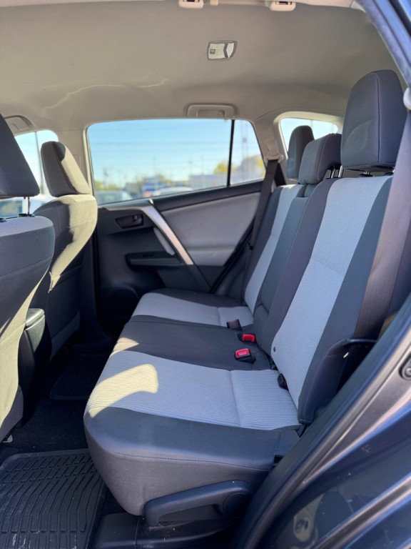 2015 Toyota Rav4 Image 17