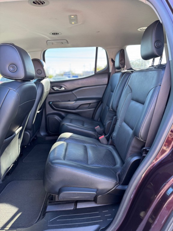 2017 GMC Acadia Image 18